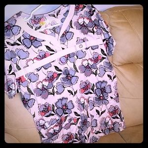 Wonder Wink Flex uniform top